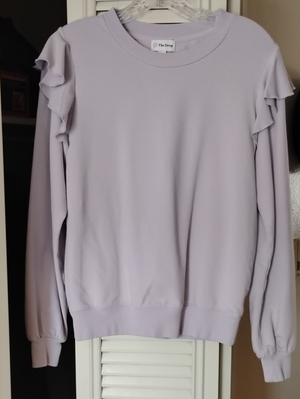 TheDrop Lavender Ruffle-Shoulder Crew Sweatshirt